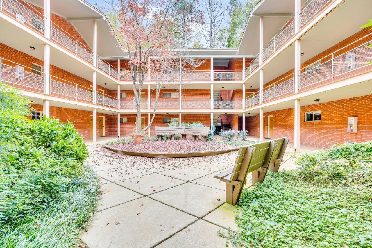 Classic City Getaway - 1 Mile Walk To Sanford Stadium! Athens Zewnętrze zdjęcie